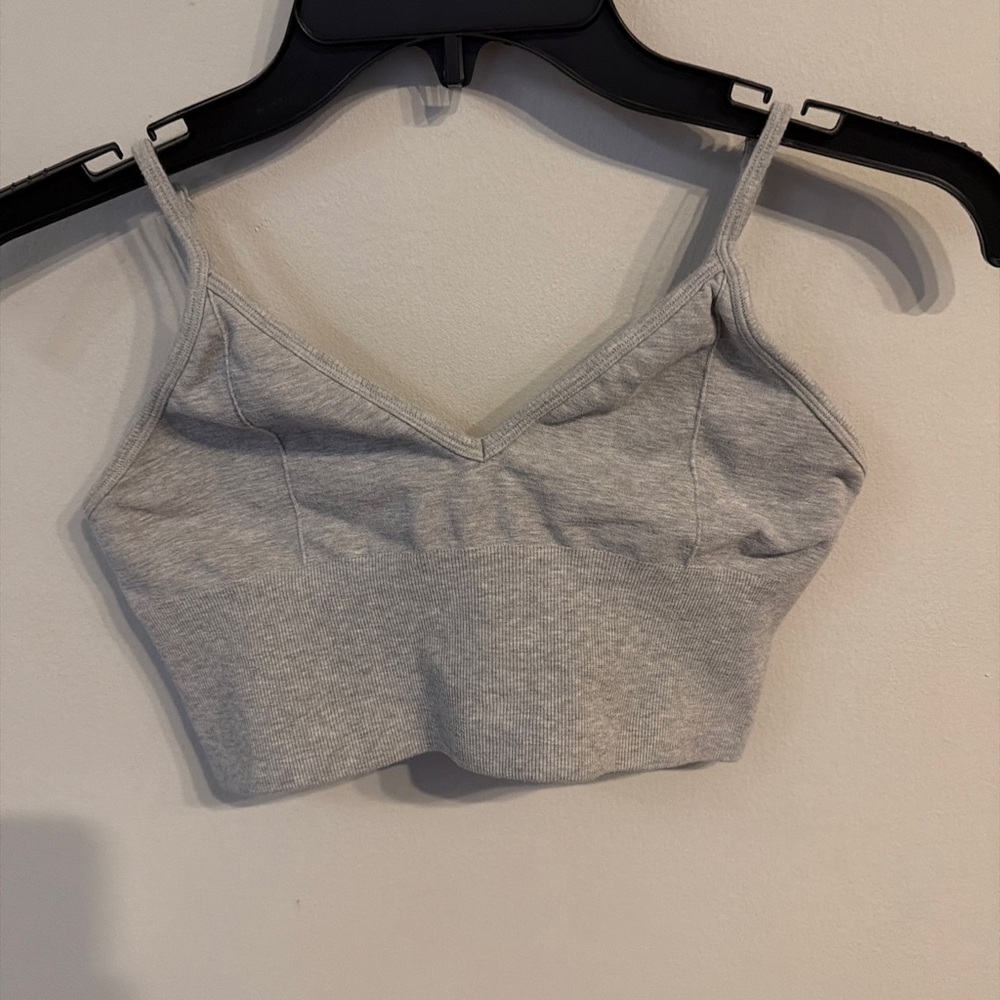 ALO Yoga Light Gray Ribbed Cropped Tank